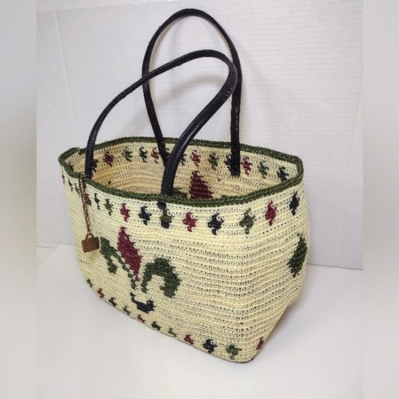 Sofi. Woven tote bag Eternal threads - Picture 1 of 11